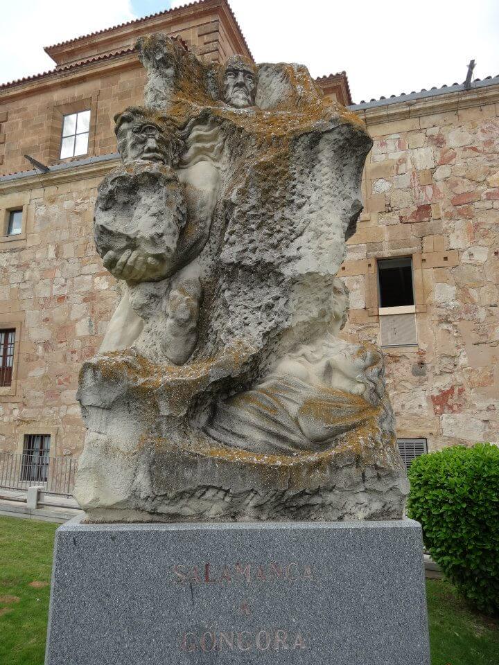 Escultura de Góngora en Salamanca