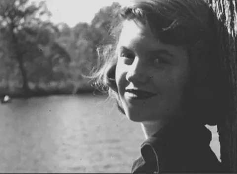 El suicidio de la poeta Sylvia Plath