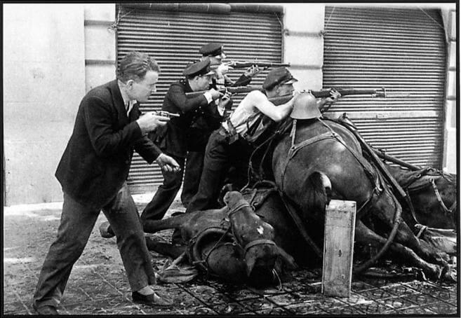 Barricada en Barcelona durante la guerra civil